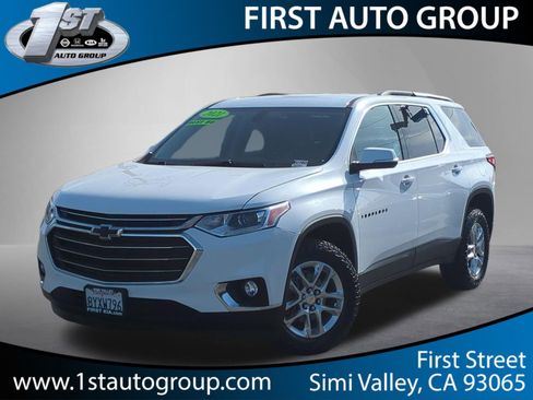 Used 2021 Chevrolet Traverse LT image 1