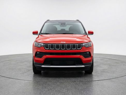 Used 2025 Jeep Compass Limited image 2