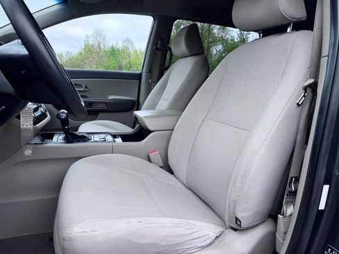 Used 2016 Kia Sedona LX w/ LX Convenience Package FWD image 14