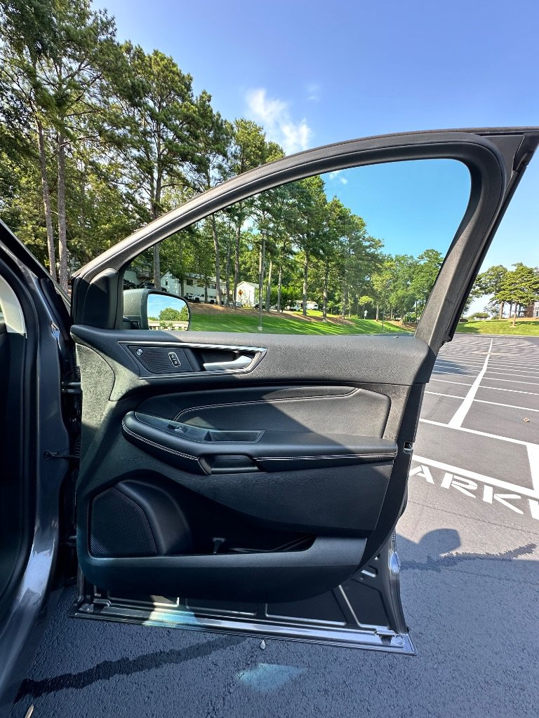 Used 2022 Ford Edge Titanium AWD/4WD image 14