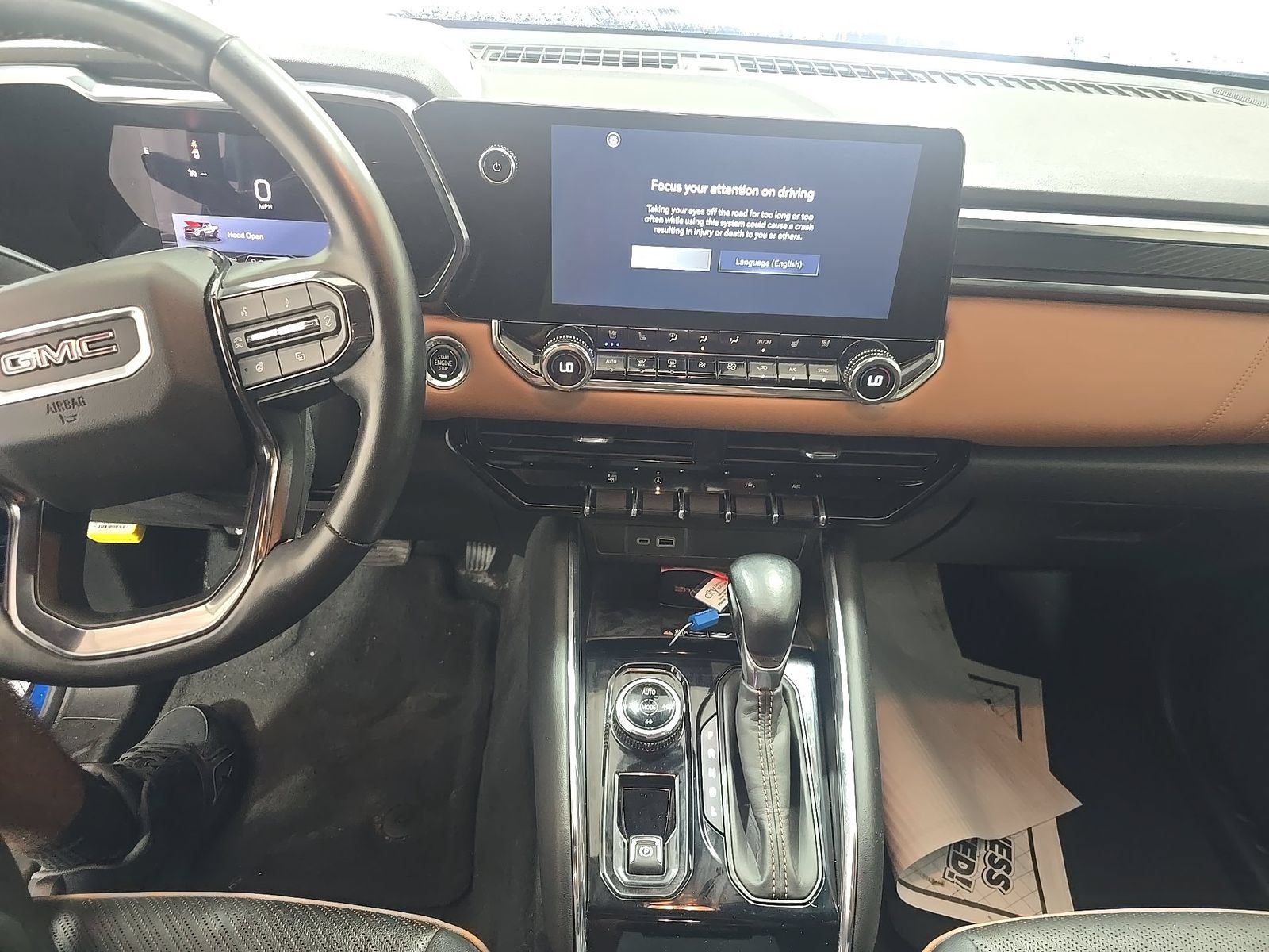 Used 2023 GMC Canyon AT4 w/ AT4 Premium Package AWD/4WD image 8