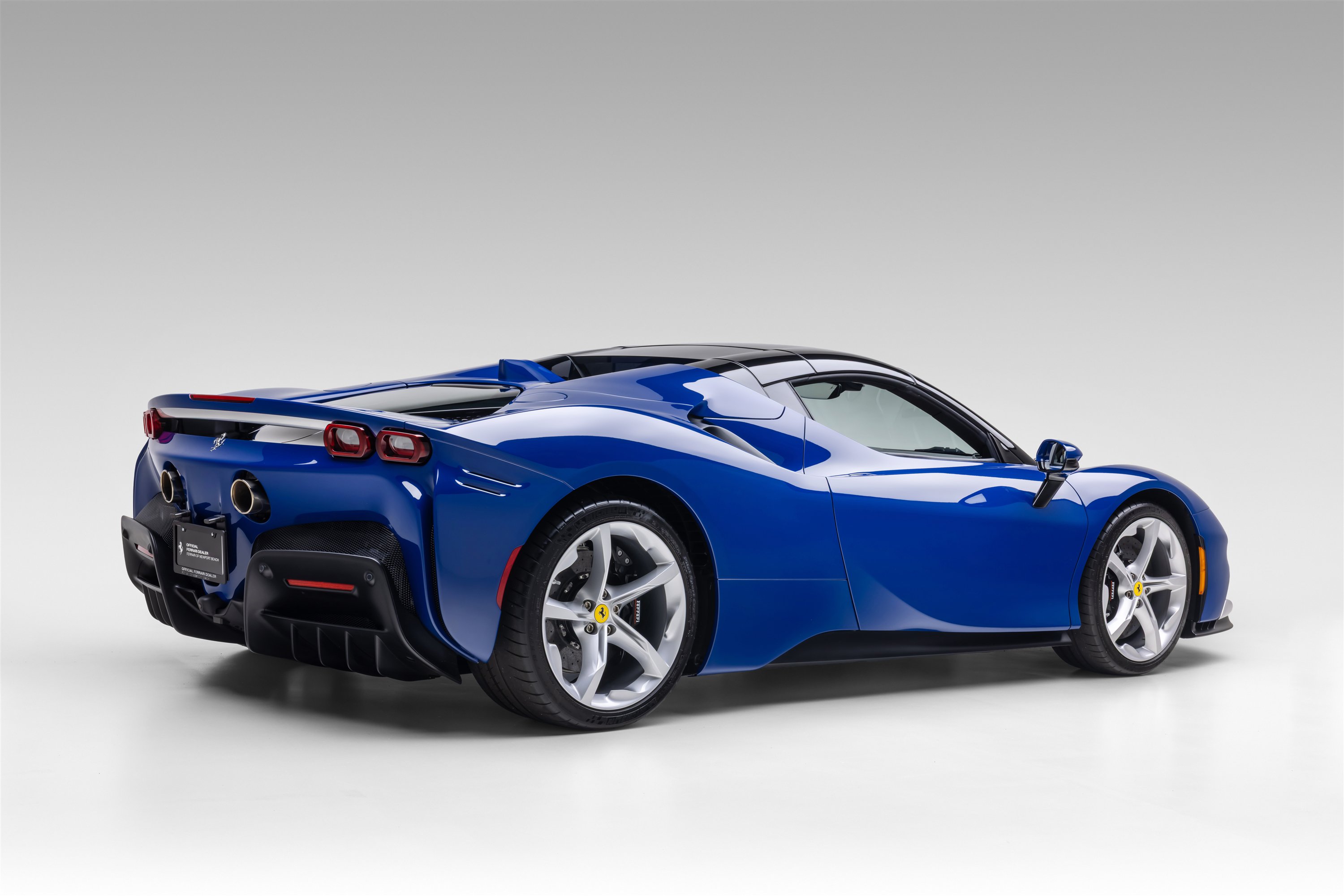 Certified 2022 Ferrari SF90 Spider AWD/4WD image 10