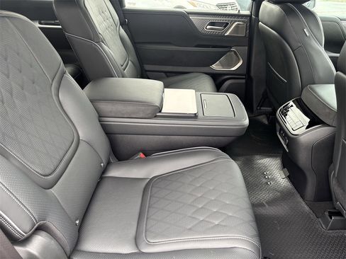 New 2025 INFINITI QX80 Autograph w/ Autograph Exterior Package image 10