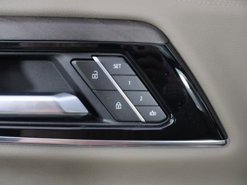 Used 2026 GMC Yukon Denali w/ Denali Reserve Package image 18