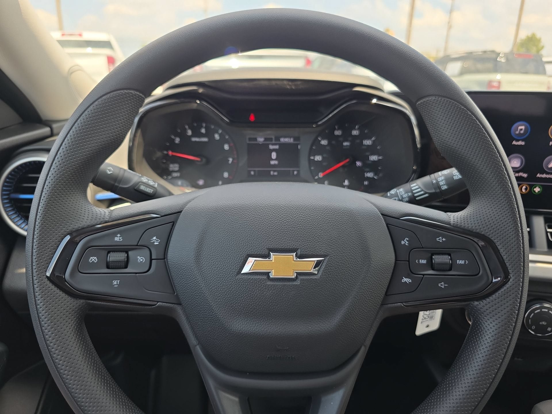 New 2026 Chevrolet Trax LS w/ LS Convenience Package FWD image 18