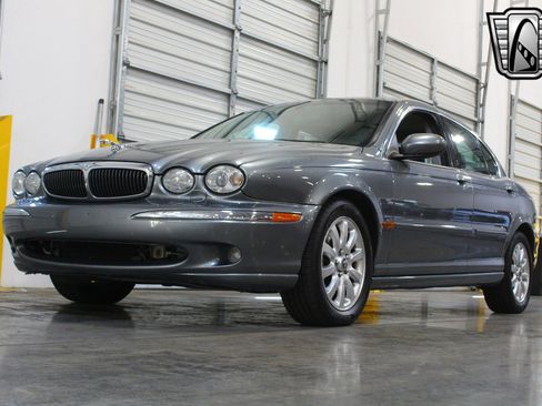 Used 2002 Jaguar X-TYPE 2.5 image 2