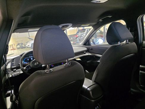 Certified 2025 Hyundai Elantra Sport FWD image 15