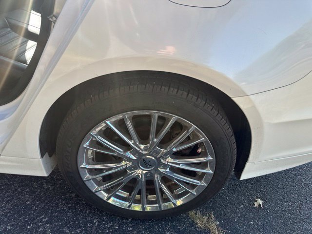 Used 2013 Ford Fusion SE FWD image 13