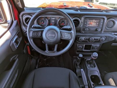 Used 2021 Jeep Wrangler Unlimited Sport AWD/4WD image 16
