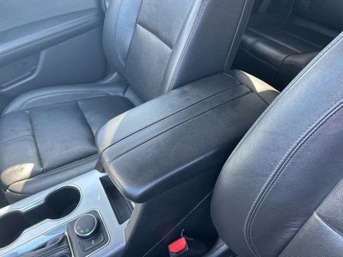 Used 2019 Chevrolet Blazer LT image 28