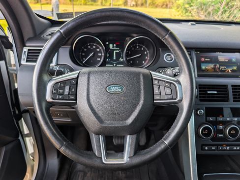 Used 2019 Land Rover Discovery Sport HSE AWD/4WD image 20