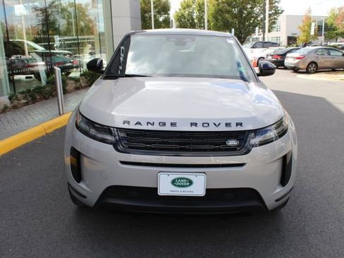 Used 2025 Land Rover Range Rover Evoque S image 8