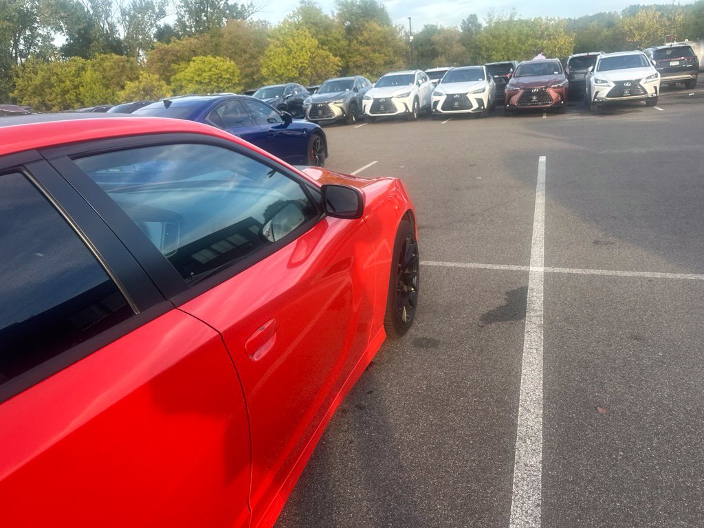 Used 2018 Dodge Charger R/T RWD image 15