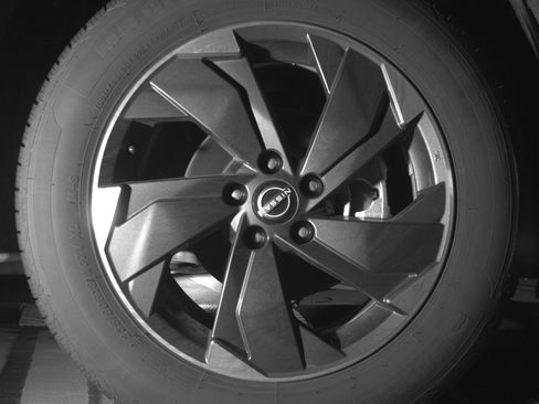Used 2025 Nissan Rogue SV AWD/4WD image 13