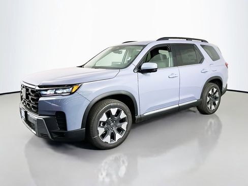 New 2026 Honda Pilot Touring image 3