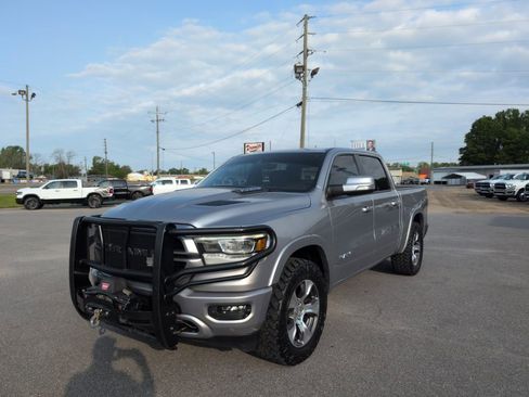 Used 2022 RAM 1500 Laramie w/ Sport Appearance Package image 3