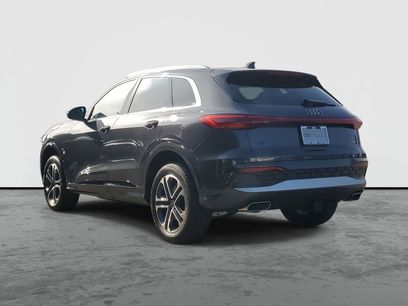 Used 2025 Audi Q5 Premium w/ Convenience Package