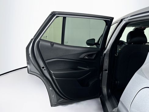 Used 2025 Chevrolet Trax LS image 25