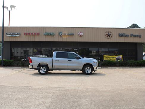 Certified 2025 RAM 1500 Tradesman AWD/4WD image 5