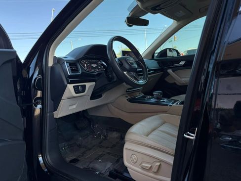 Used 2018 Audi Q5 2.0T Premium Plus w/ Premium Plus Package image 37