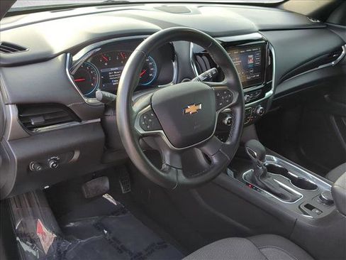 Used 2023 Chevrolet Traverse LT FWD image 10