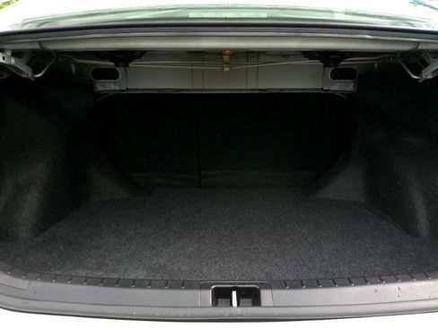 Used 2019 Toyota Corolla SE image 9