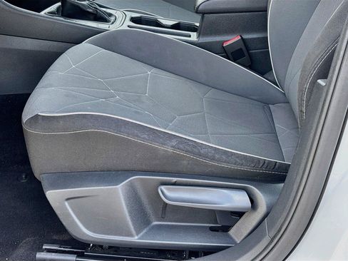 Used 2025 Volkswagen Jetta Sport FWD image 21