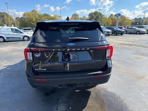 New 2026 Ford Explorer Active image 4