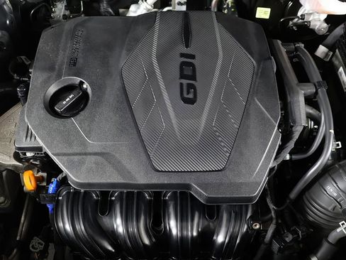 Used 2021 Hyundai Santa Fe SEL image 15