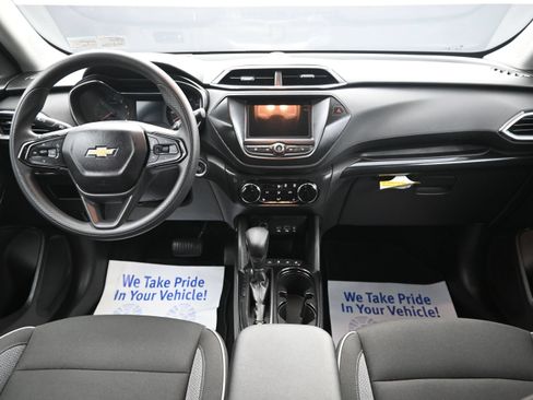 Used 2023 Chevrolet TrailBlazer LT FWD image 22