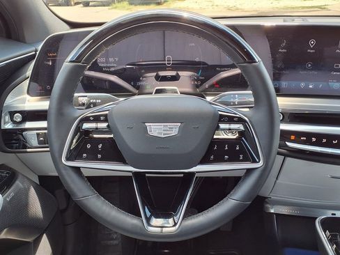 Used 2024 Cadillac Lyriq Luxury RWD image 35