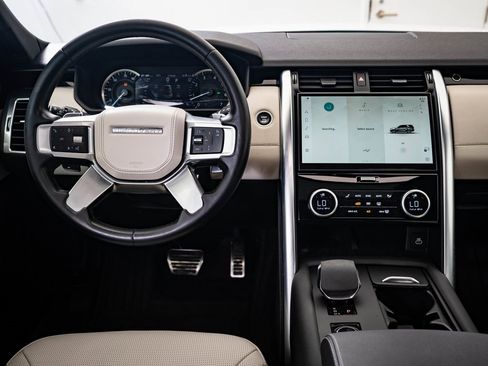 Used 2023 Land Rover Discovery S R-Dynamic image 30
