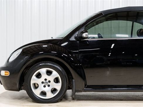 Used 2003 Volkswagen Beetle GLS FWD image 3