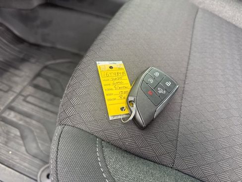 Used 2025 GMC Sierra 1500 Elevation w/ LPO, Elevation Black Package image 38