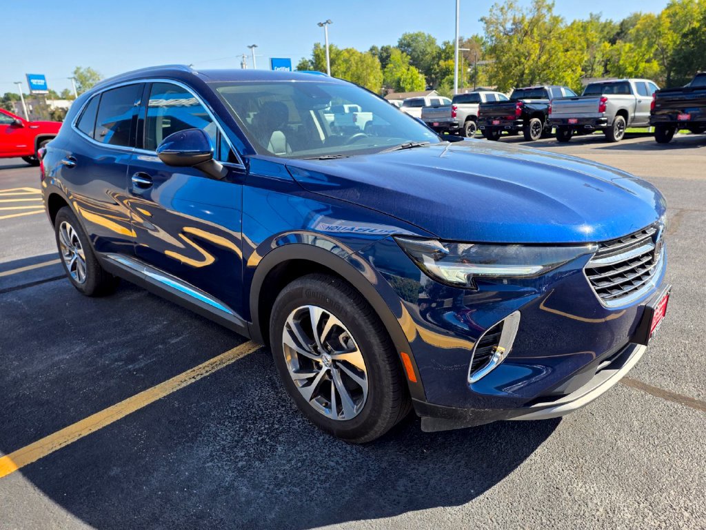 Used 2023 Buick Envision Essence FWD image 2