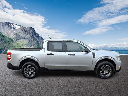 Certified 2024 Ford Maverick XLT w/ XLT Luxury Package image 7