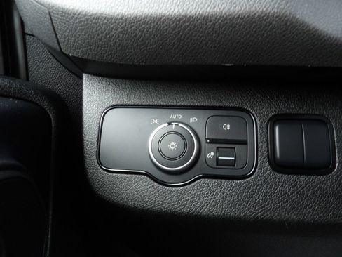 Used 2023 Mercedes-Benz Sprinter 2500 image 20
