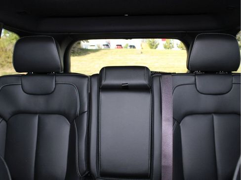 New 2025 Jeep Grand Cherokee Limited w/ Luxury Tech Group II image 23