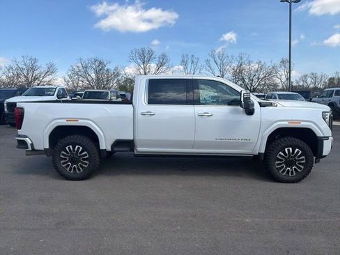 Used 2025 GMC Sierra 2500 Denali Ultimate w/ Max Trailering Package AWD/4WD image 5