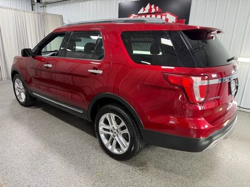 Used 2017 Ford Explorer Limited w/ Equipment Group 301A AWD/4WD image 5