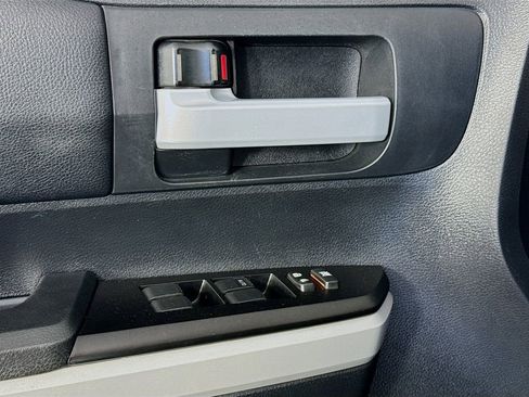 Used 2019 Toyota Tundra SR5 image 18