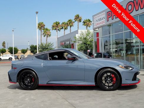 Used 2024 Nissan Z NISMO w/ Floor Mat Package RWD image 29