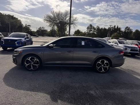 Used 2020 Volkswagen Passat 2.0T R-Line image 4