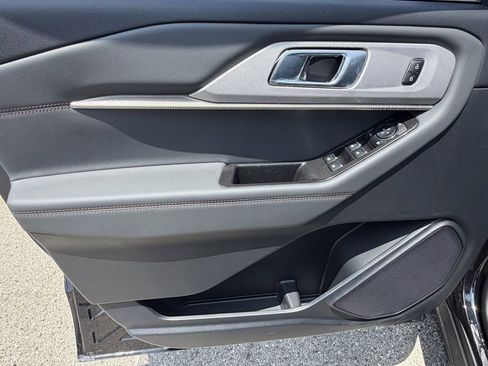 New 2026 Ford Explorer Active w/ Active Comfort Package RWD image 19