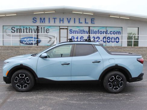 Used 2023 Hyundai Santa Cruz SEL w/ Activity Package FWD image 3