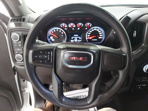 Used 2024 GMC Sierra 1500 Pro w/ Graphite Edition AWD/4WD image 7