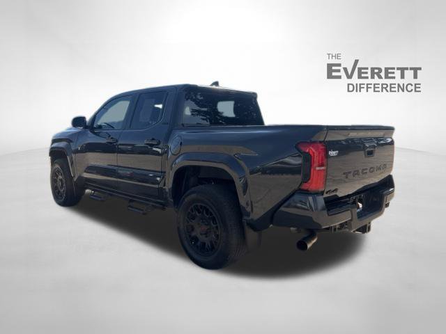 Used 2024 Toyota Tacoma SR5 AWD/4WD image 5