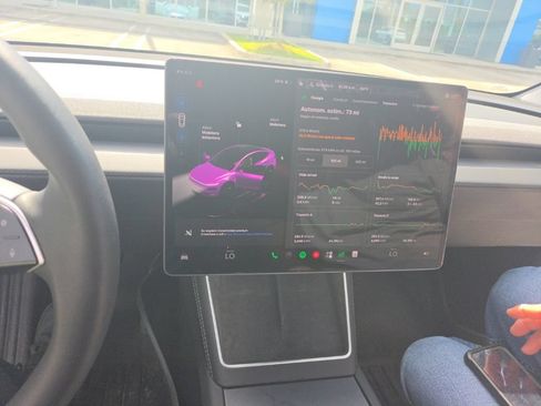 Used 2026 Tesla Model Y Long Range AWD/4WD image 3