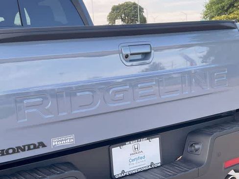 Used 2026 Honda Ridgeline Black Edition image 8
