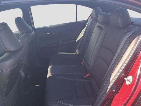 Used 2016 Honda Accord Sport image 14